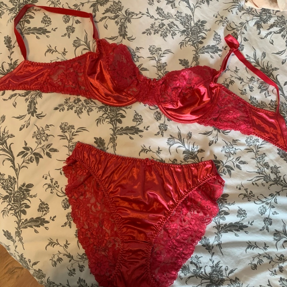 Hot Pink Lace Lingerie Set